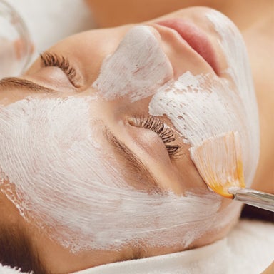 VITAMIN C SKIN BRIGHTENING FACIAL